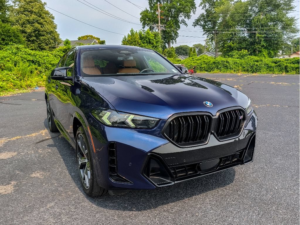 Used 2024 BMW X6 M60i w/ Dynamic Handling Package AWD/4WD image 3