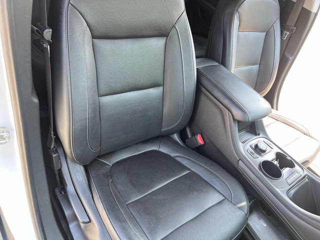 Used 2020 GMC Acadia SLT FWD image 29