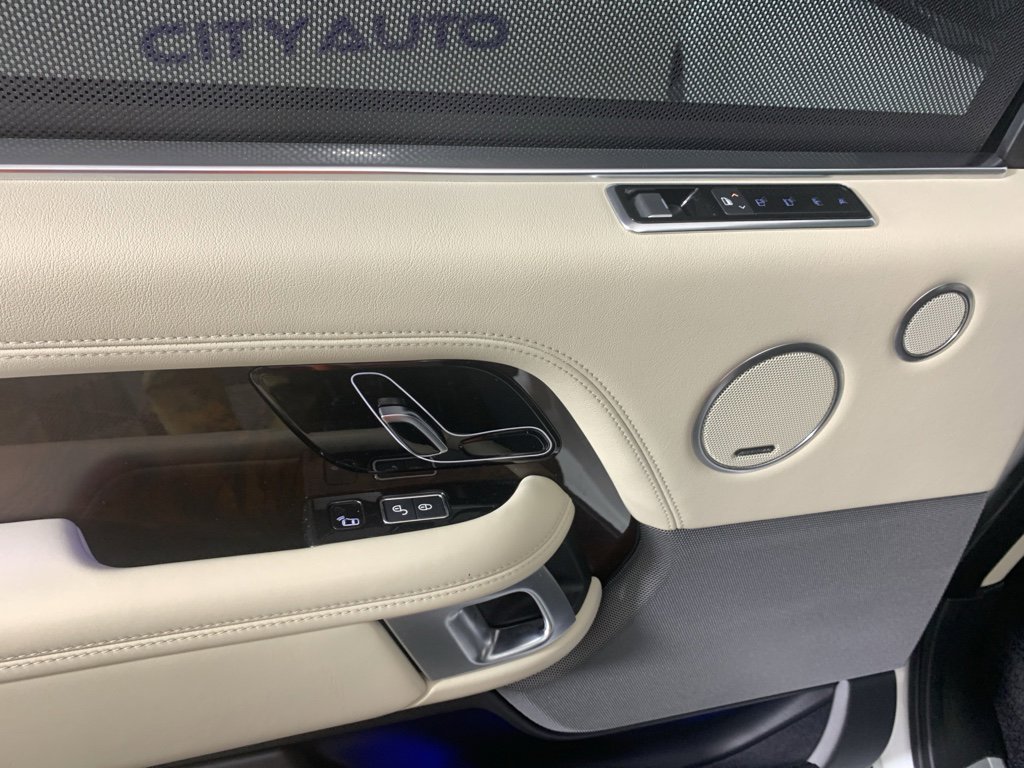 Used 2020 Land Rover Range Rover Long Wheelbase HSE image 30