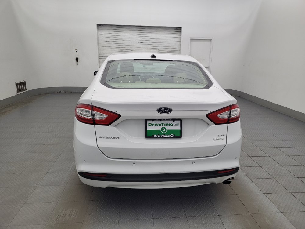 Used 2016 Ford Fusion SE FWD image 6