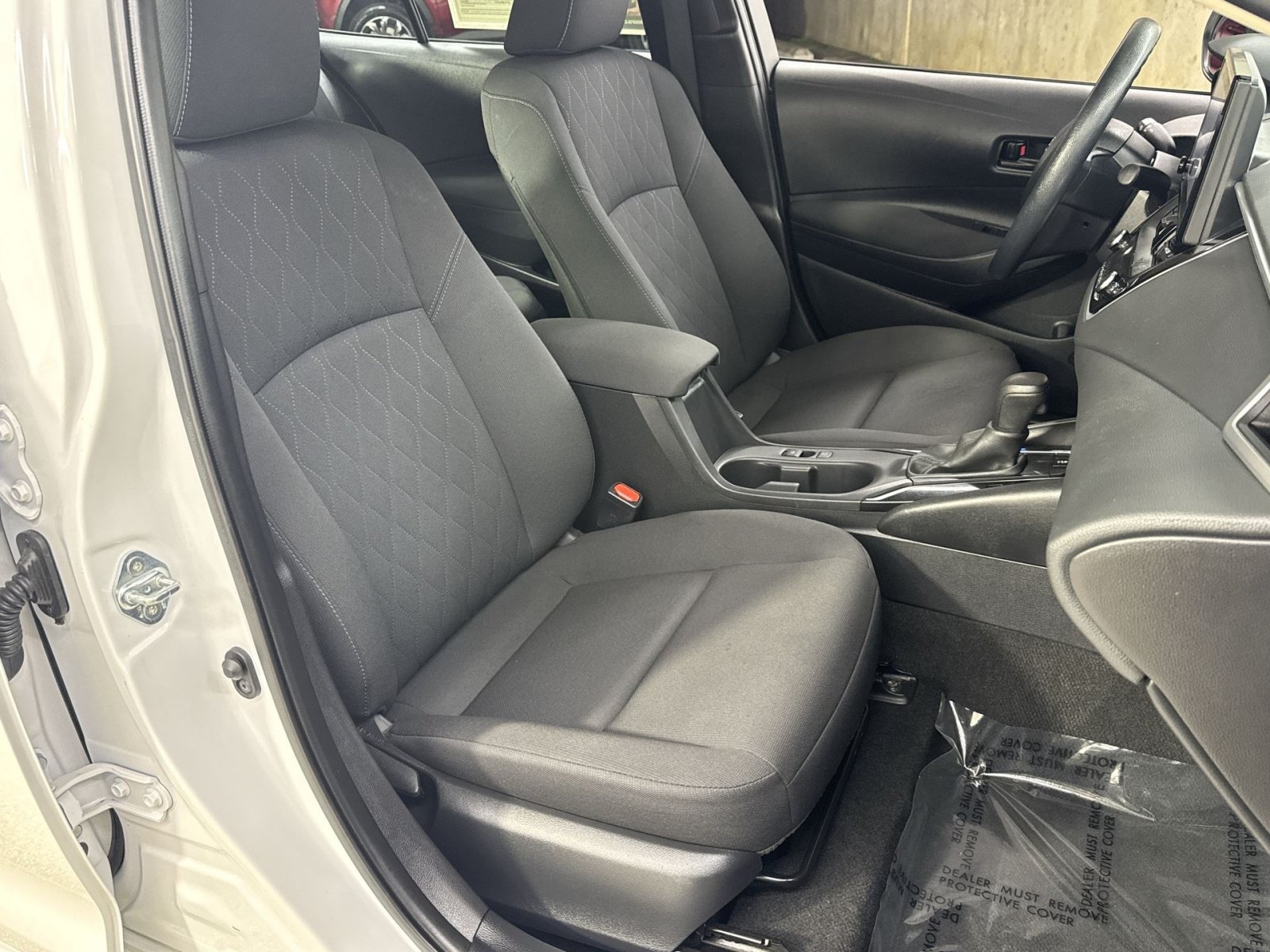Used 2024 Toyota Corolla LE FWD image 39
