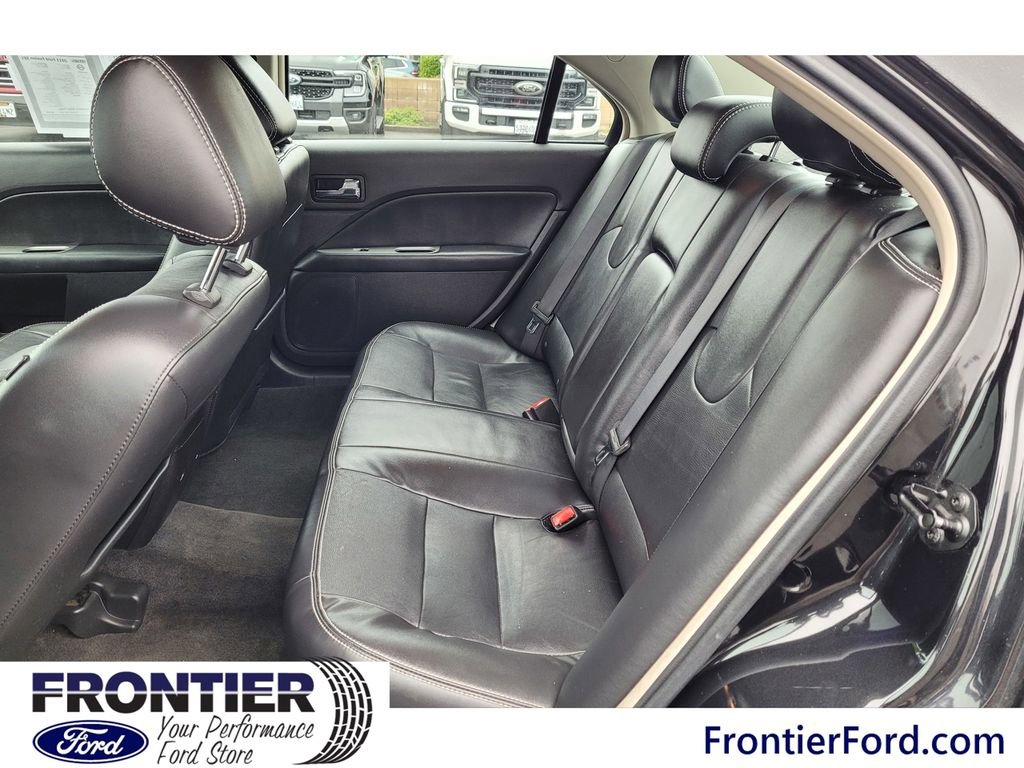 Used 2011 Ford Fusion SEL image 7