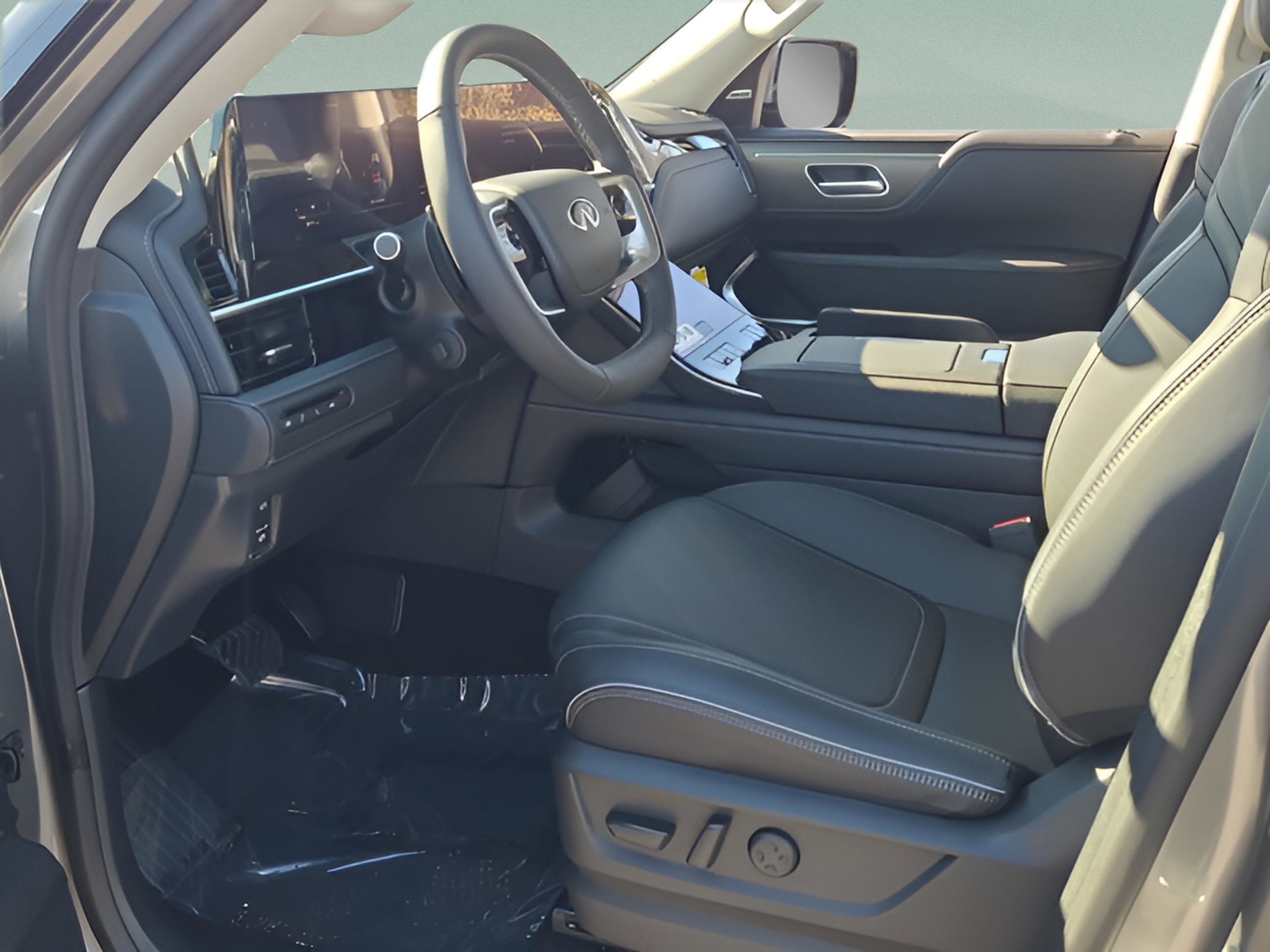 New 2026 INFINITI QX80 Luxe w/ Cargo Package image 13