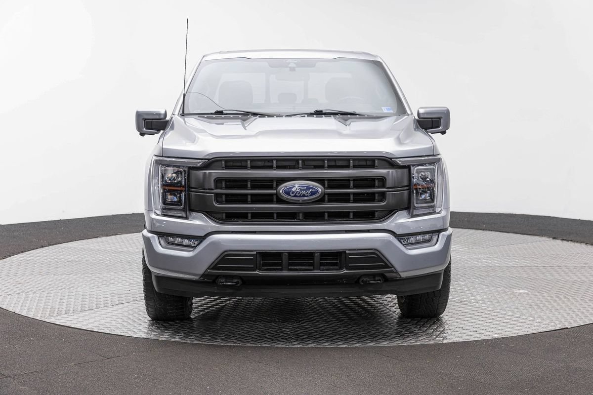 Used 2021 Ford F150 Lariat w/ Equipment Group 502A High AWD/4WD image 3
