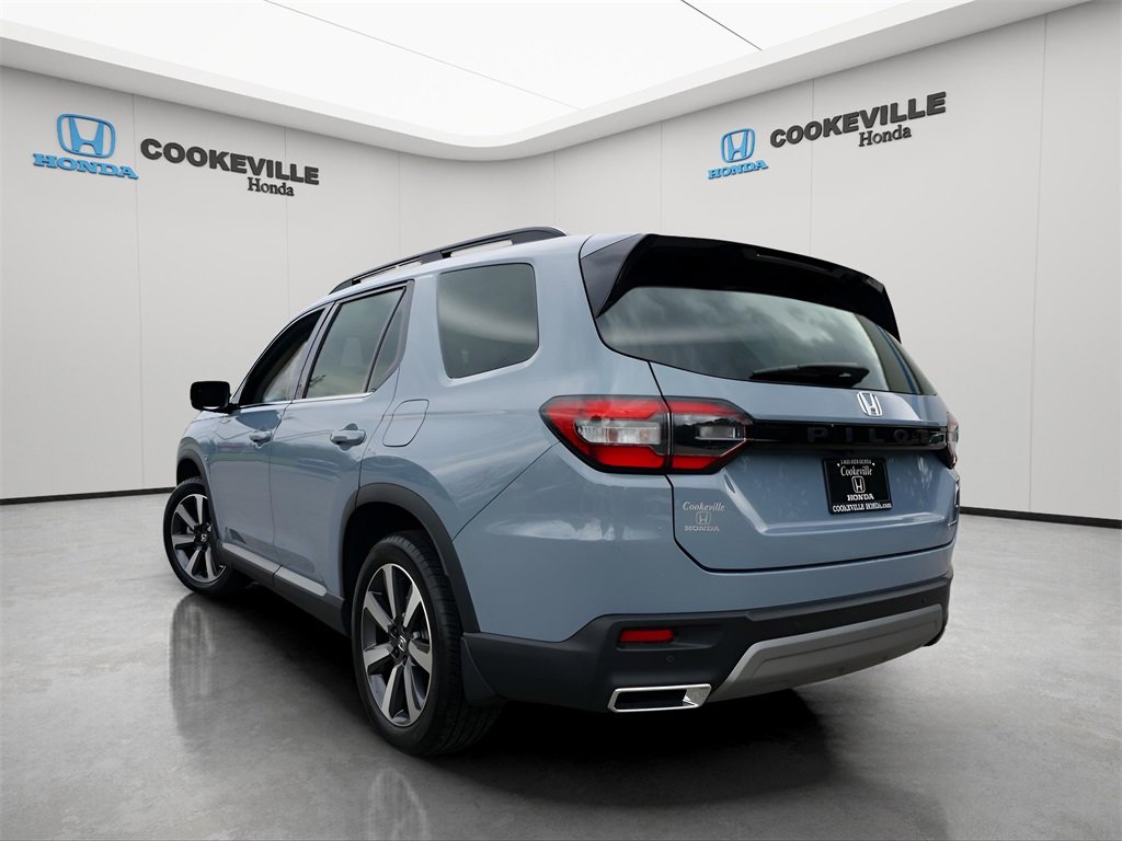 Used 2024 Honda Pilot Touring image 4