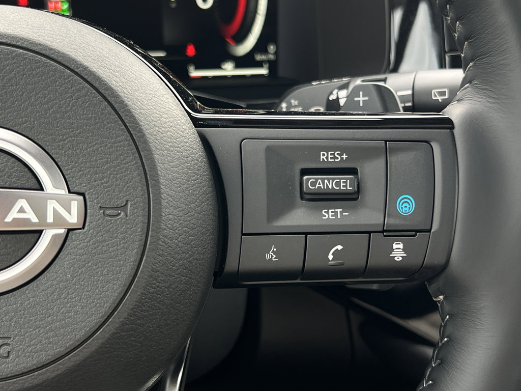 New 2025 Nissan Pathfinder Platinum w/ Cargo Package image 30