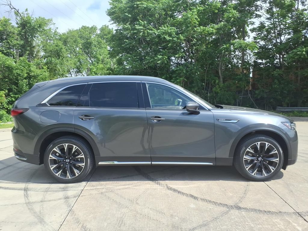 Used 2024 MAZDA CX-90 Plug-In Hybrid w/ Premium Plus AWD/4WD image 2