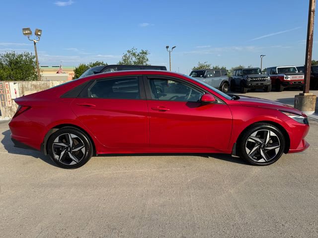 Used 2023 Hyundai Elantra SEL w/ Convenience Package FWD image 7