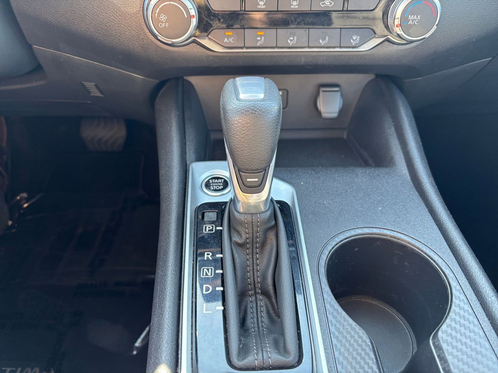 Used 2025 Nissan Altima 2.5 SV FWD image 41