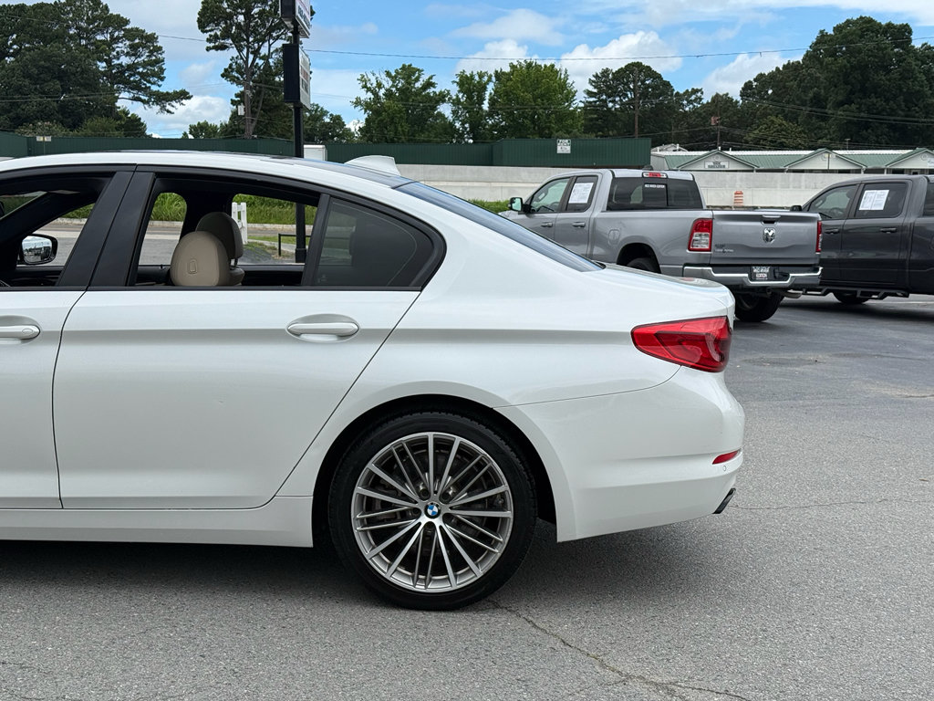 Used 2020 BMW 540i xDrive AWD/4WD image 10