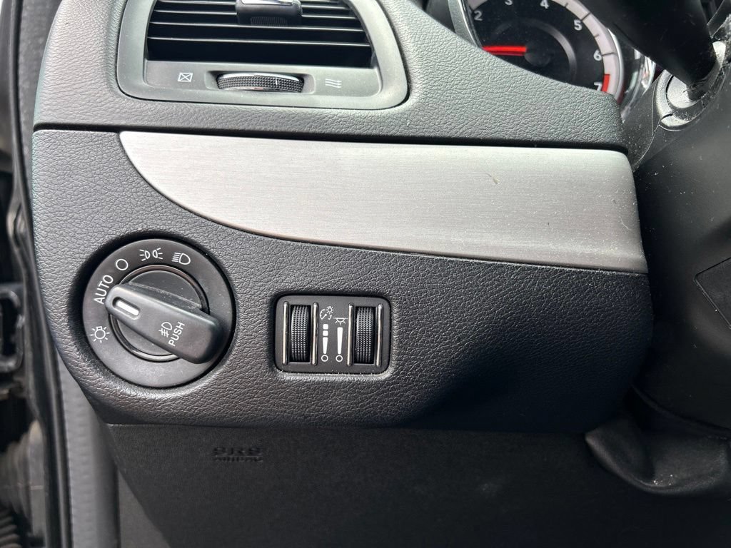 Used 2018 Dodge Grand Caravan GT FWD image 19
