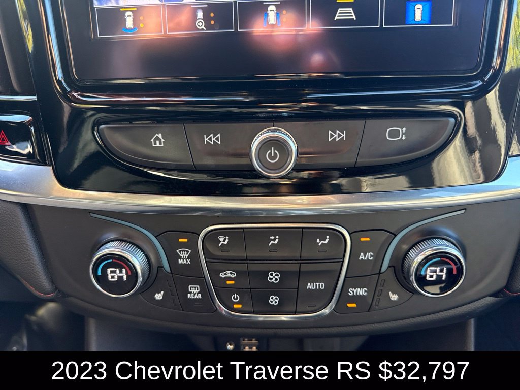 Used 2023 Chevrolet Traverse RS w/ LPO, Floor Liner Package AWD/4WD image 33