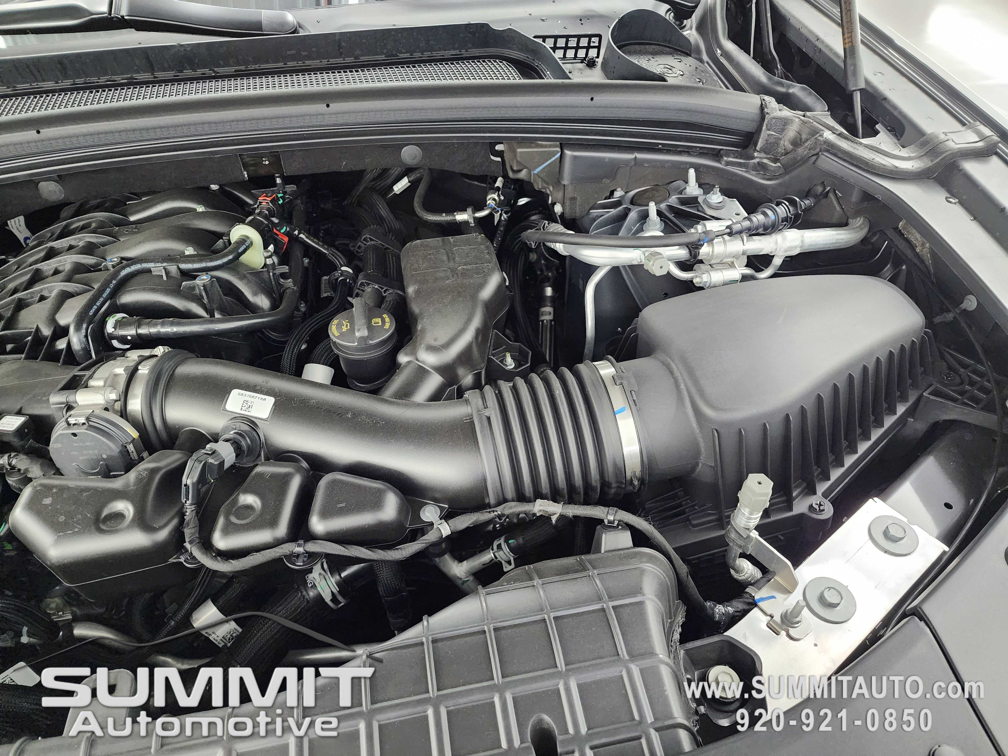 New 2025 Jeep Grand Cherokee Limited w/ Black Appearance Package image 17