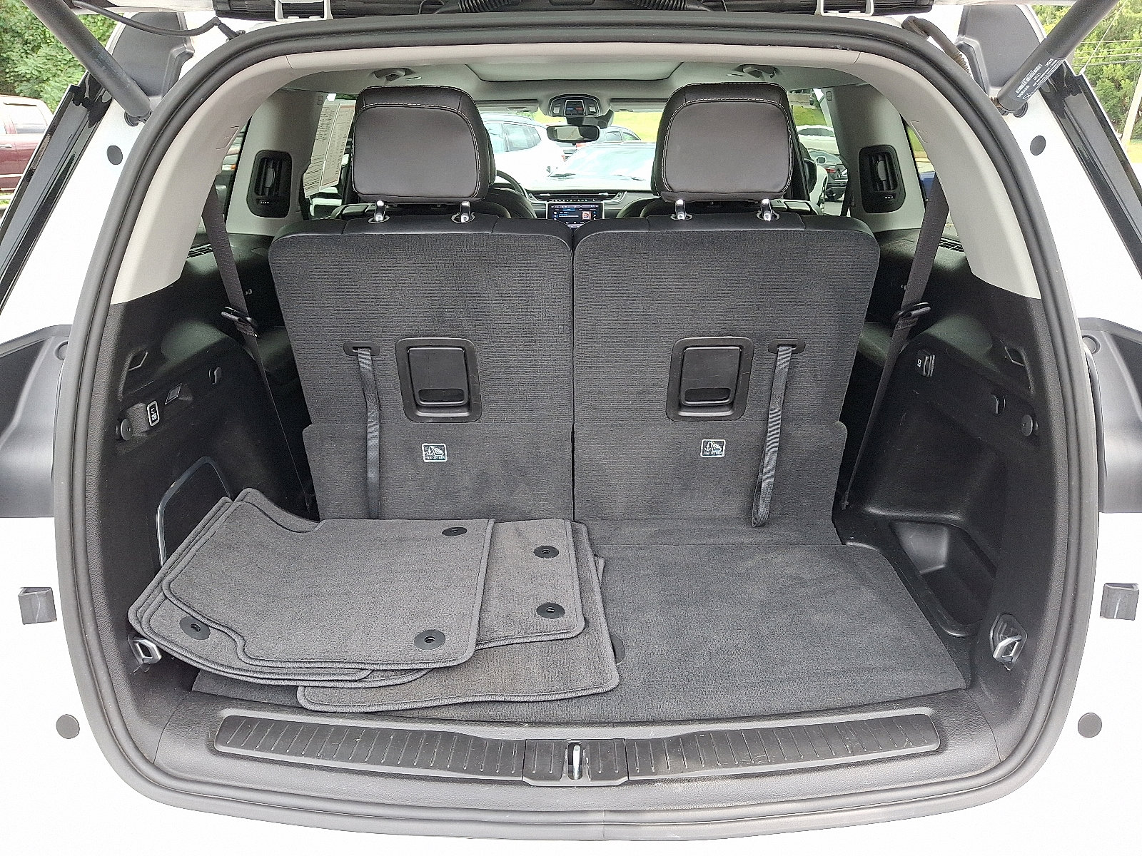 Certified 2022 Jeep Grand Cherokee L Limited image 32