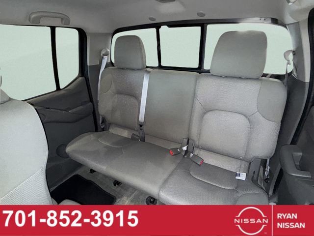 Certified 2018 Nissan Frontier SV w/ Value Truck Package AWD/4WD image 39