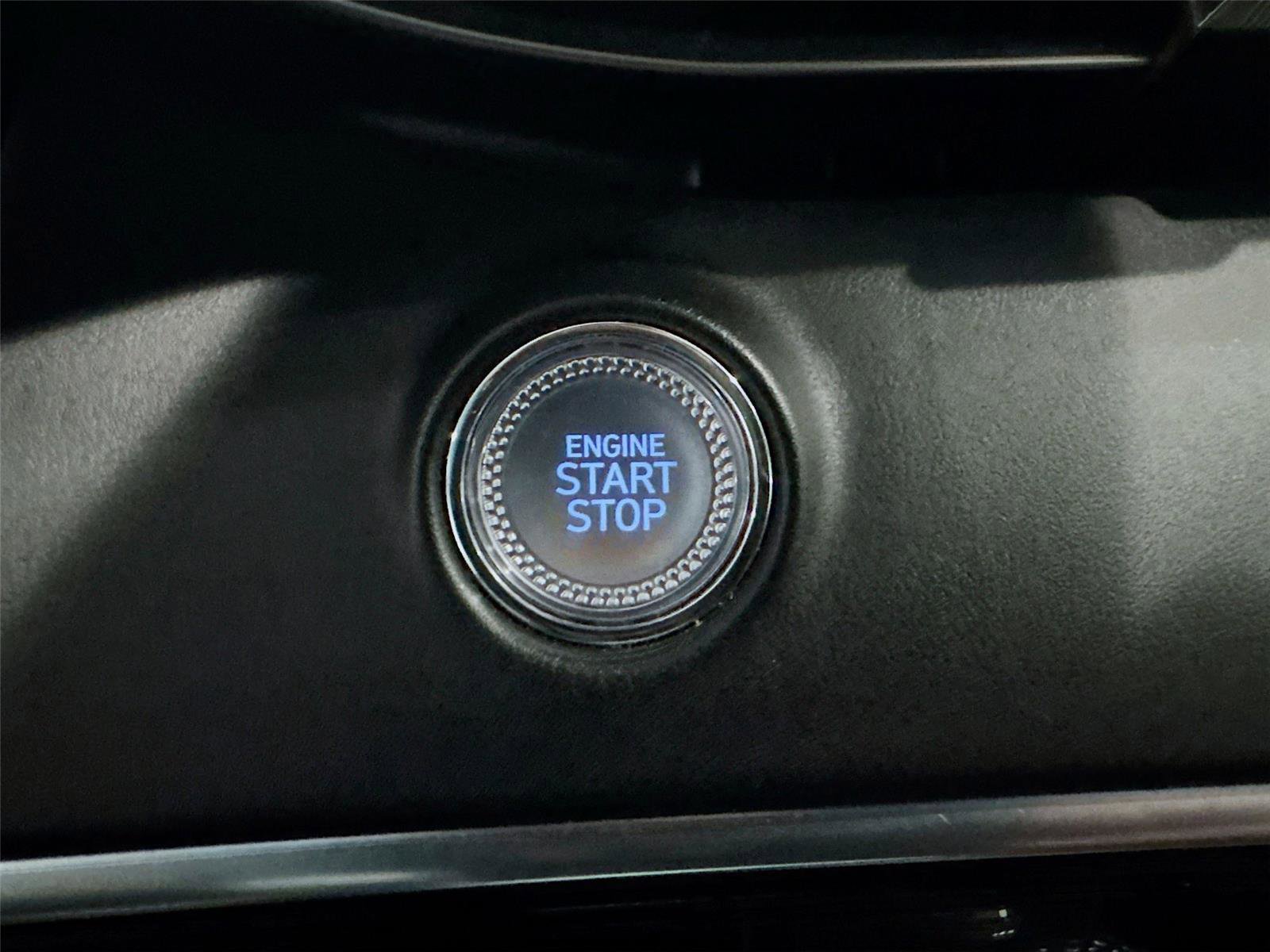 Used 2025 Genesis GV70 2.5T image 12