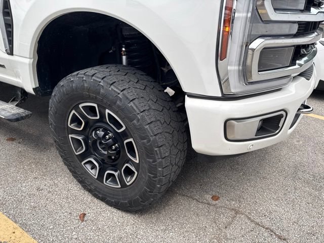 Used 2024 Ford F350 Platinum AWD/4WD image 7