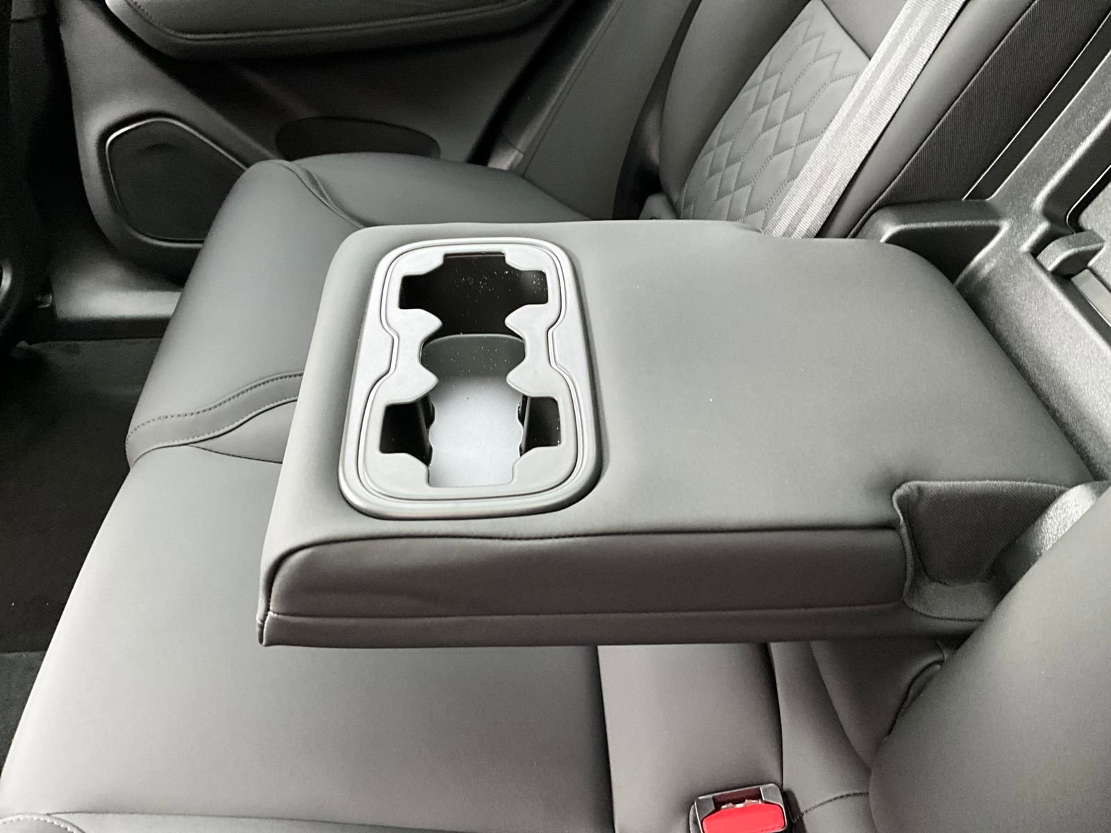 New 2026 Volvo XC60 B5 Plus w/ Protection Package Premier image 31