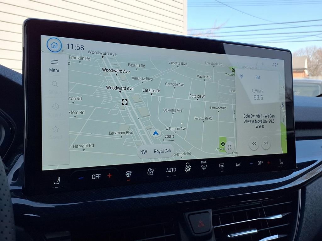 Used 2024 Ford Escape ST-Line w/ Tech Pack #1 image 8