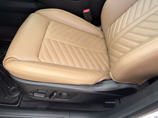 Certified 2026 Kia Sorento SX Prestige w/ Olive Brown Leather Package AWD/4WD image 8