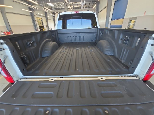 Used 2022 Ford F350 Platinum w/ Tremor Off-Road Package AWD/4WD image 23
