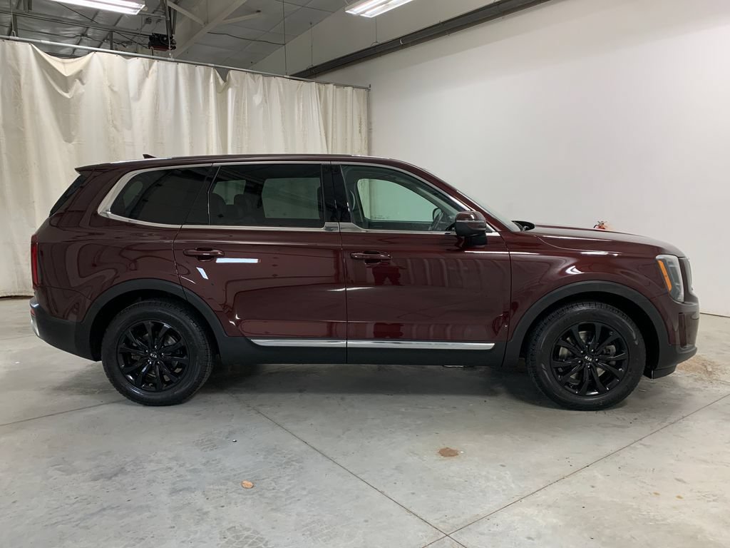 Used 2020 Kia Telluride LX AWD/4WD image 12