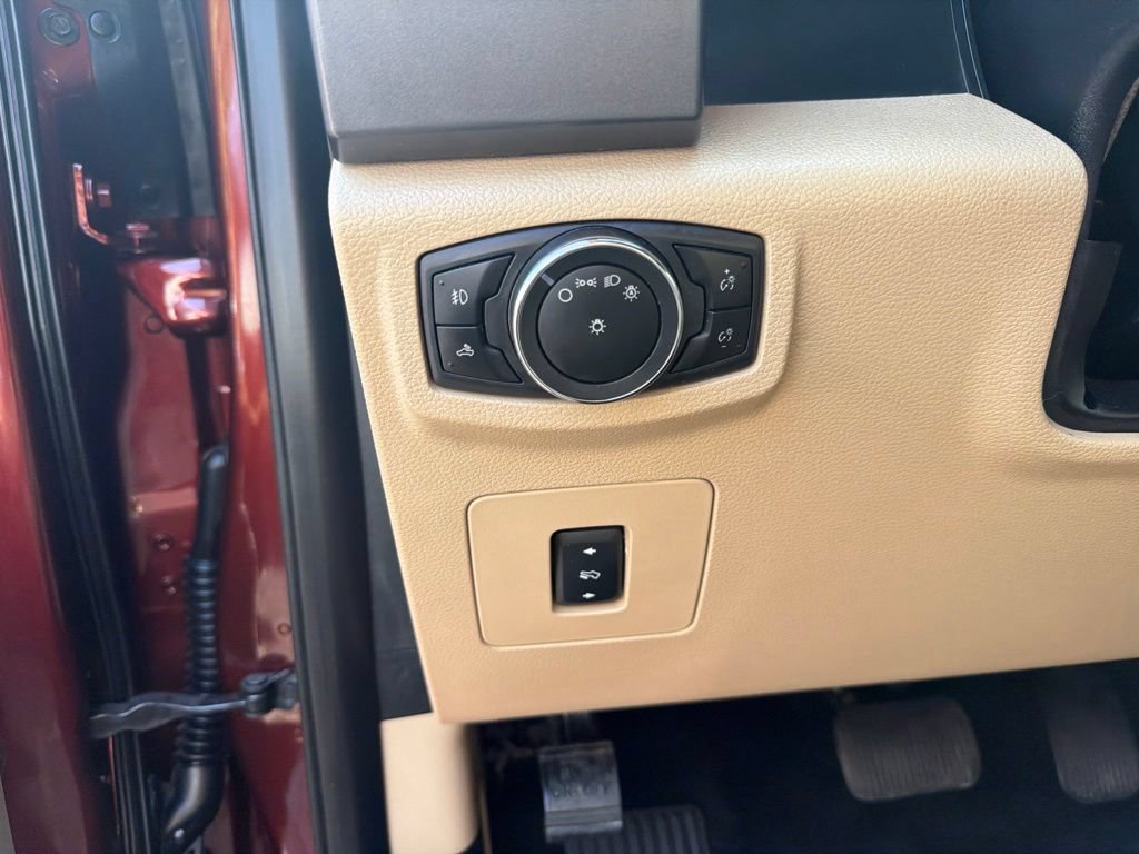 Used 2015 Ford F150 XLT w/ Equipment Group 302A Luxury RWD image 19