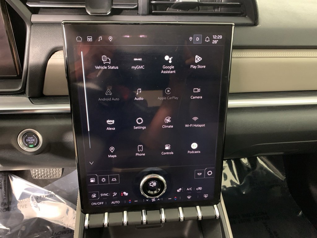 Used 2025 GMC Terrain Elevation w/ Elevation Premium Package image 22