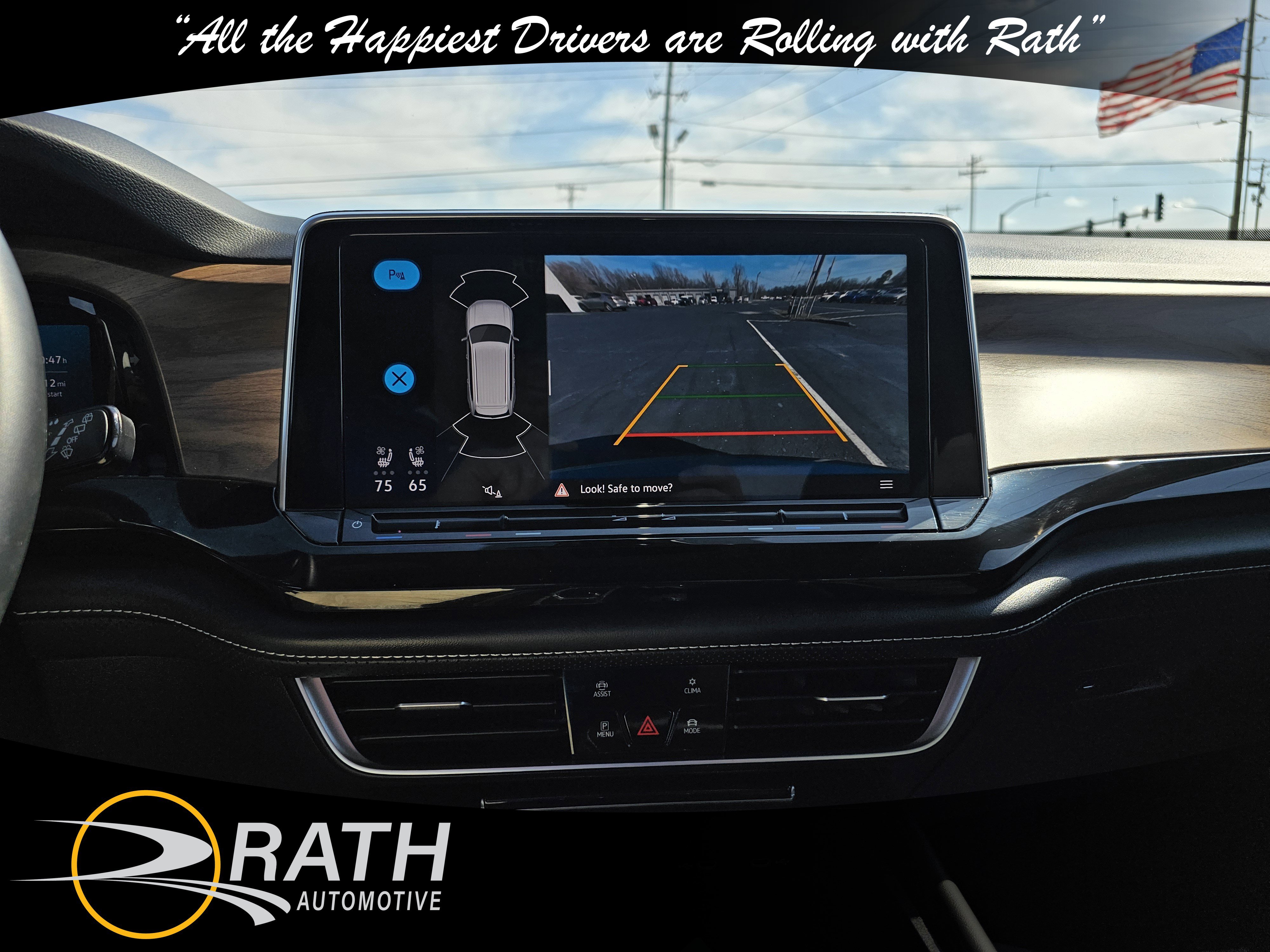 Used 2025 Volkswagen Atlas SE image 16