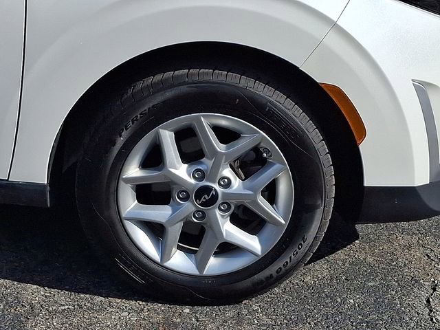 Certified 2023 Kia Soul S FWD image 8