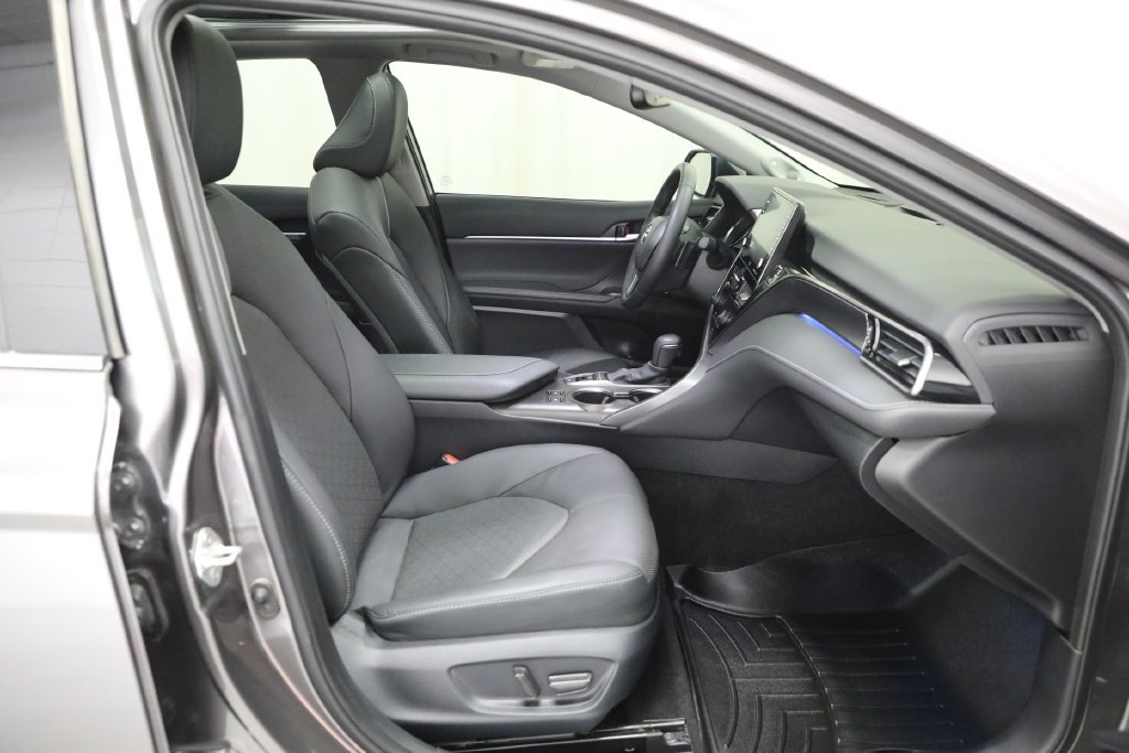 Used 2023 Toyota Camry XSE w/ Navigation Package AWD/4WD image 12