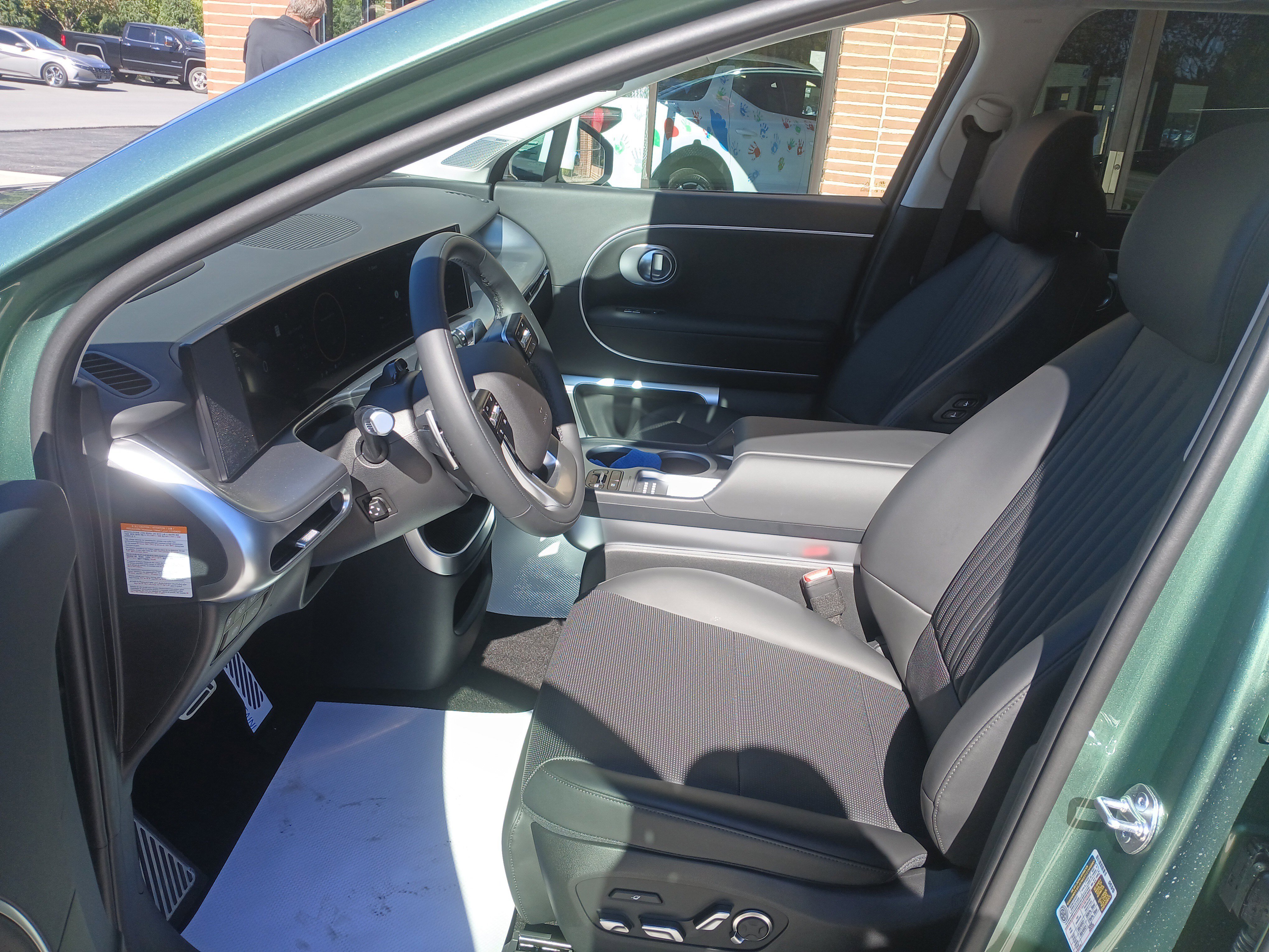 New 2026 Hyundai Ioniq 9 Calligraphy image 12