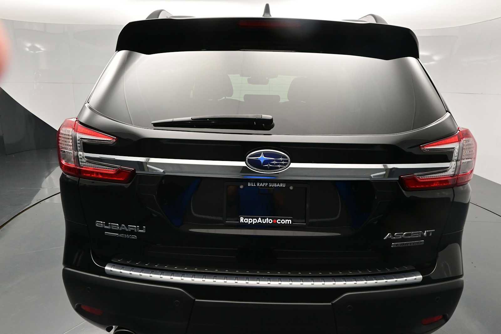 Used 2025 Subaru Ascent Limited AWD/4WD image 5