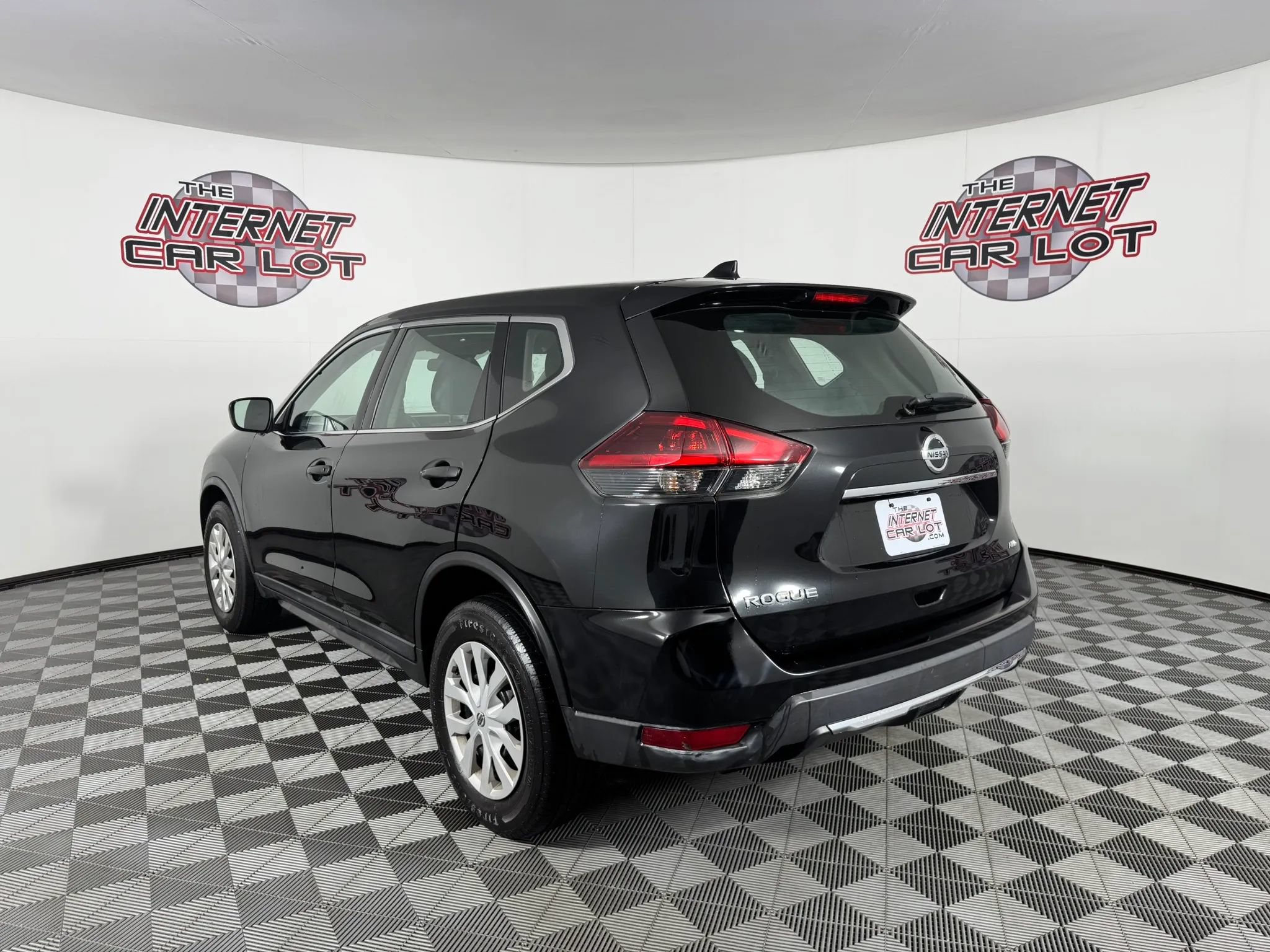 Used 2019 Nissan Rogue S AWD/4WD image 5