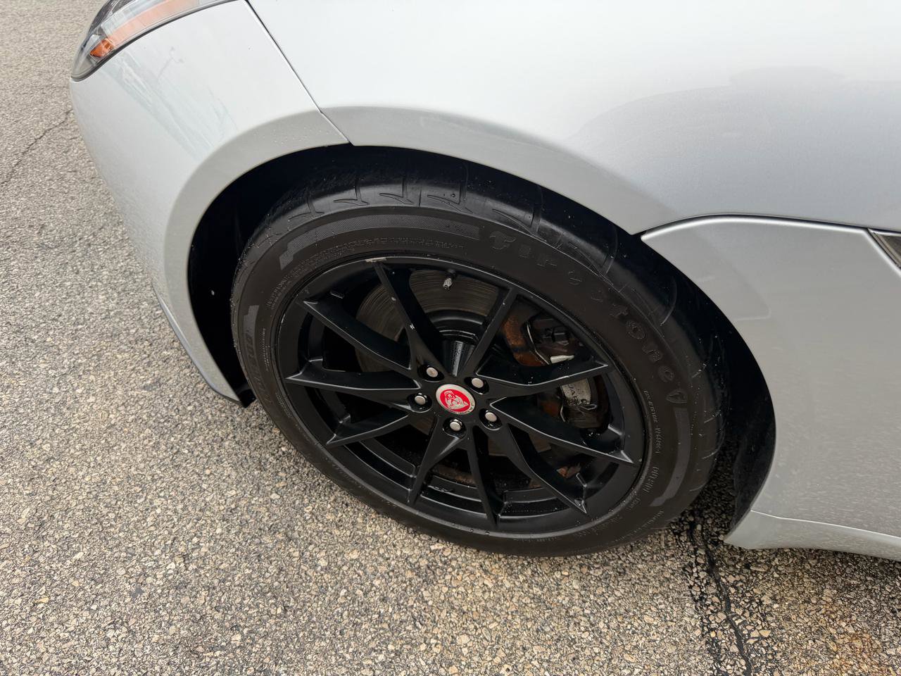 Used 2018 Jaguar F-TYPE Convertible image 27