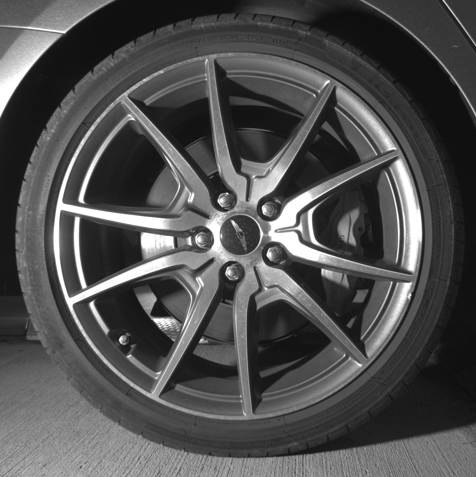 Used 2025 Genesis G70 2.5T image 15