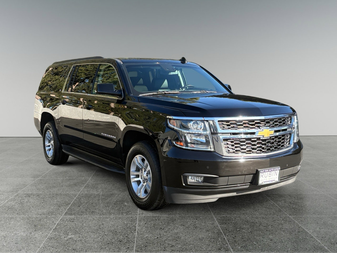Used 2018 Chevrolet Suburban LT w/ Luxury Package