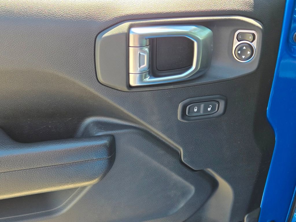 Used 2023 Jeep Gladiator Mojave image 15