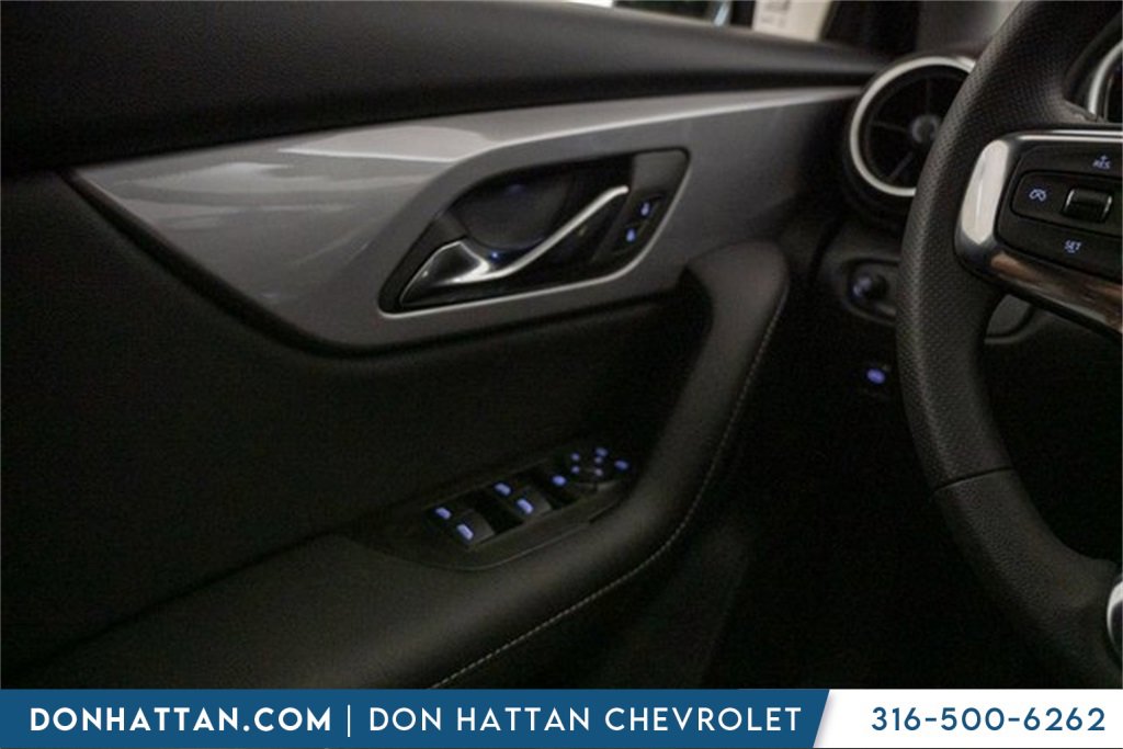 New 2025 Chevrolet Blazer LT w/ Convenience Package image 17