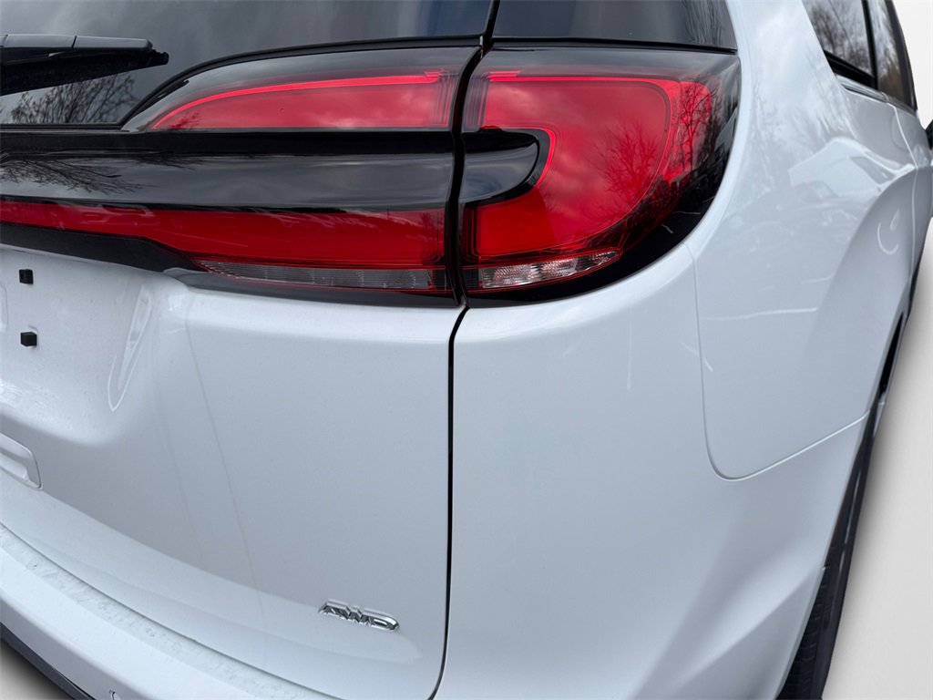 New 2026 Chrysler Pacifica Select image 19