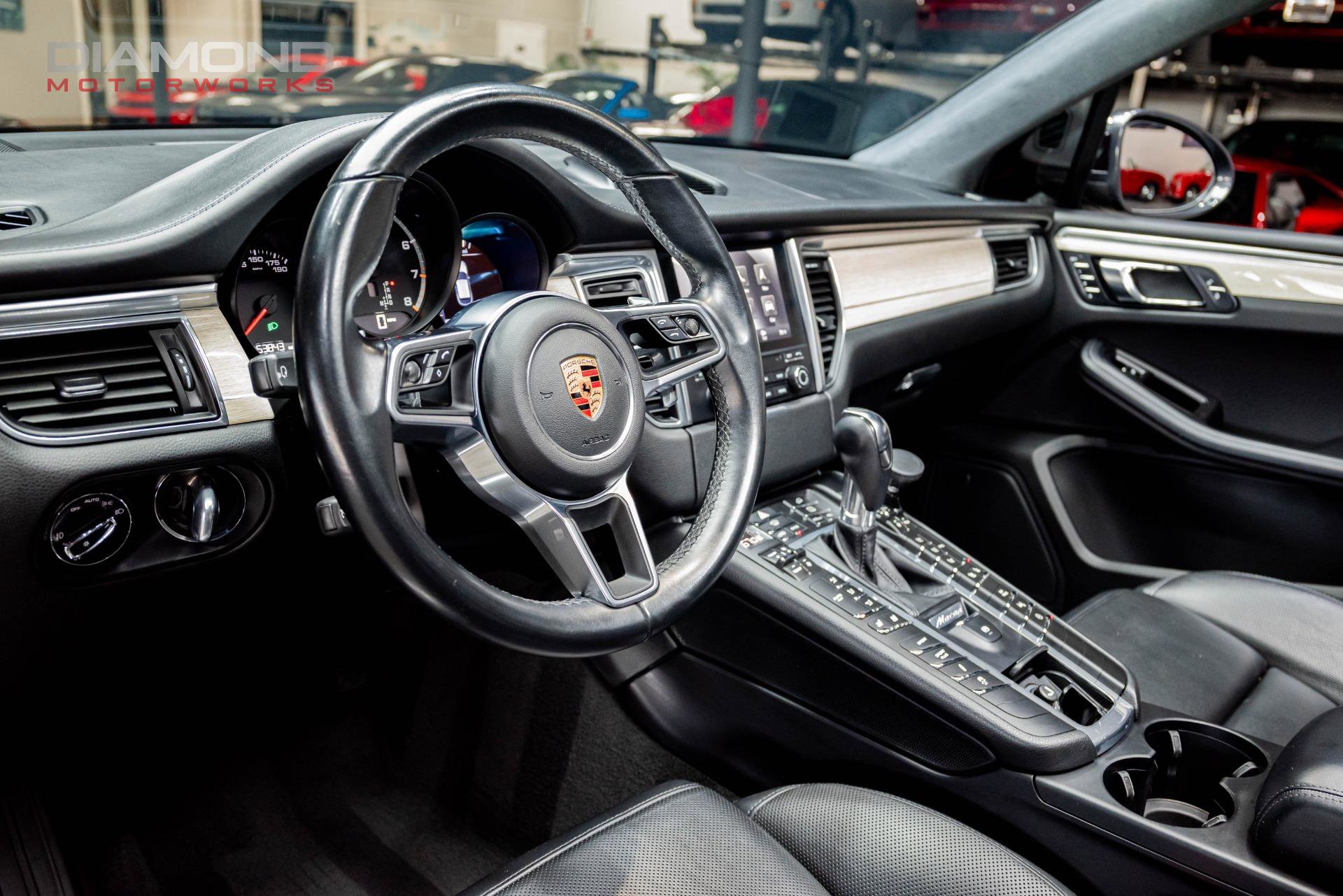 Used 2018 Porsche Macan Turbo image 15