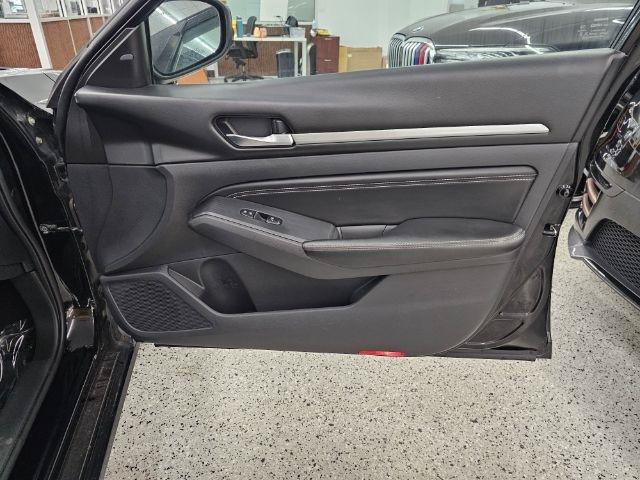 Used 2019 Nissan Altima 2.5 SL FWD image 27