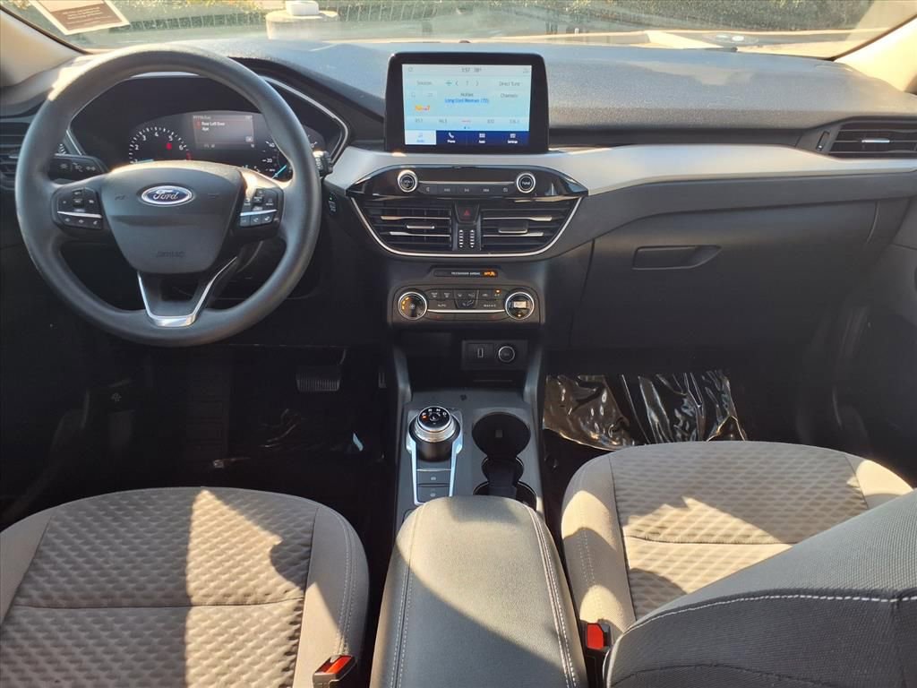 Used 2020 Ford Escape SE image 9