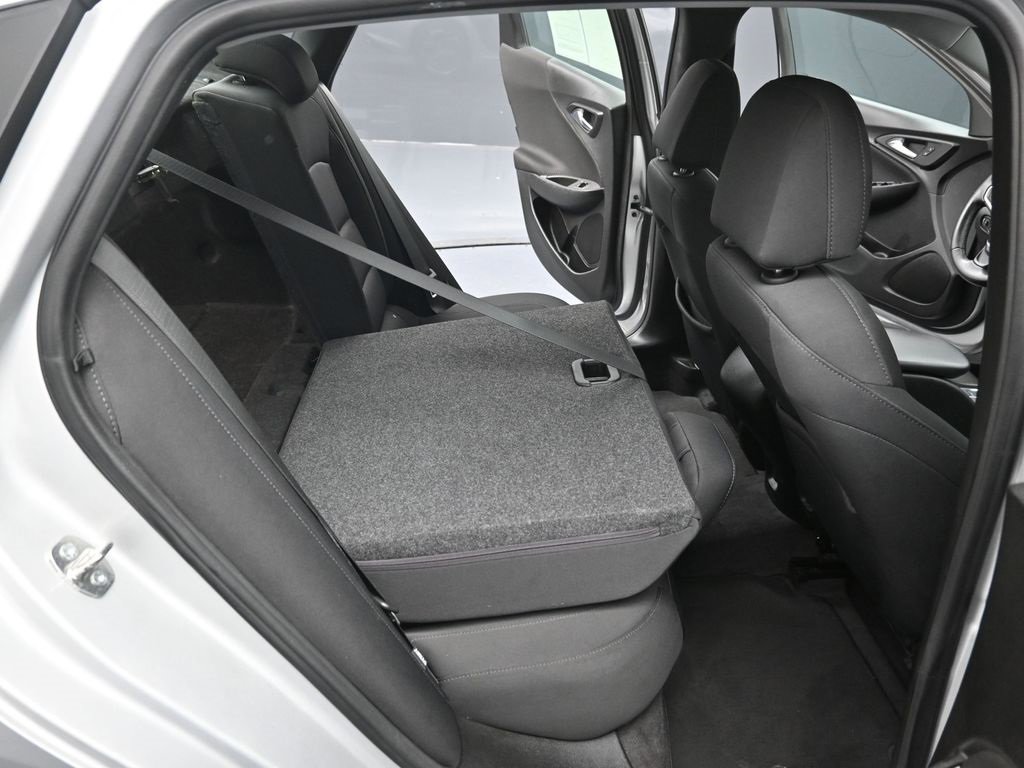 Used 2019 Chevrolet Malibu RS image 28