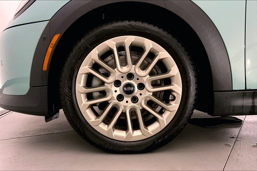 Certified 2025 MINI Cooper S image 8