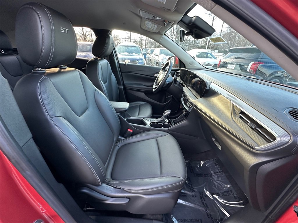 Used 2024 Buick Encore GX Sport Touring image 21