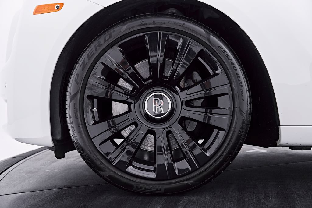 Used 2018 Rolls-Royce Ghost RWD image 3