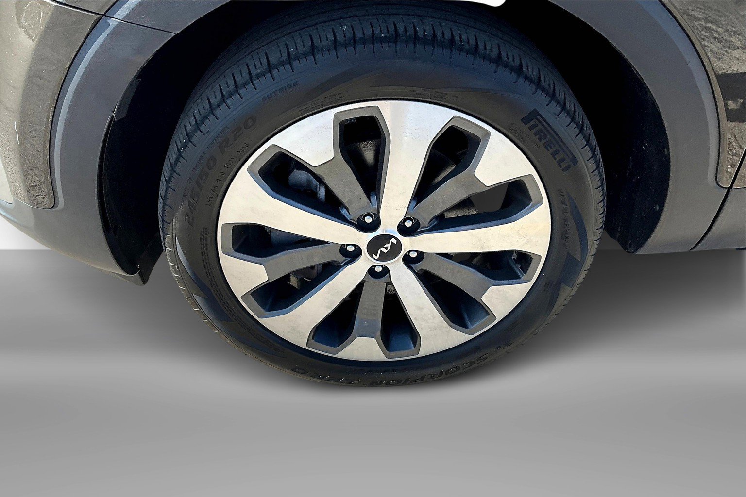 Used 2022 Kia Telluride S AWD/4WD image 2