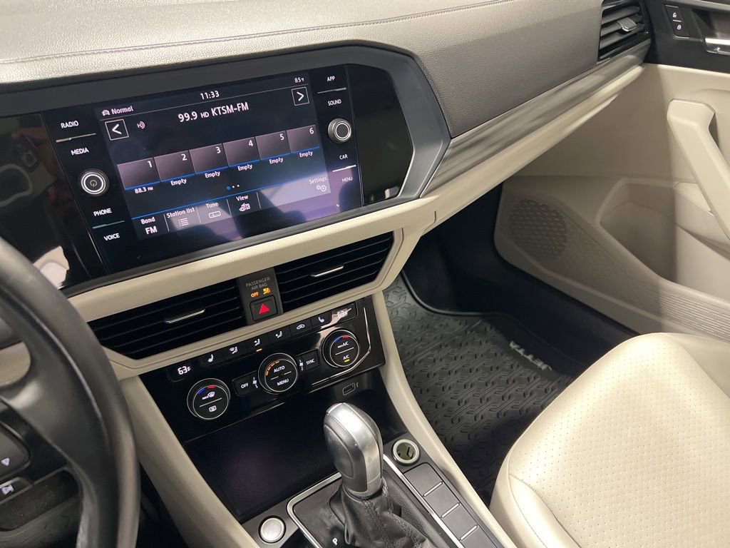 Used 2019 Volkswagen Jetta SEL image 18