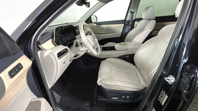 Used 2024 Hyundai Palisade Limited AWD/4WD image 11